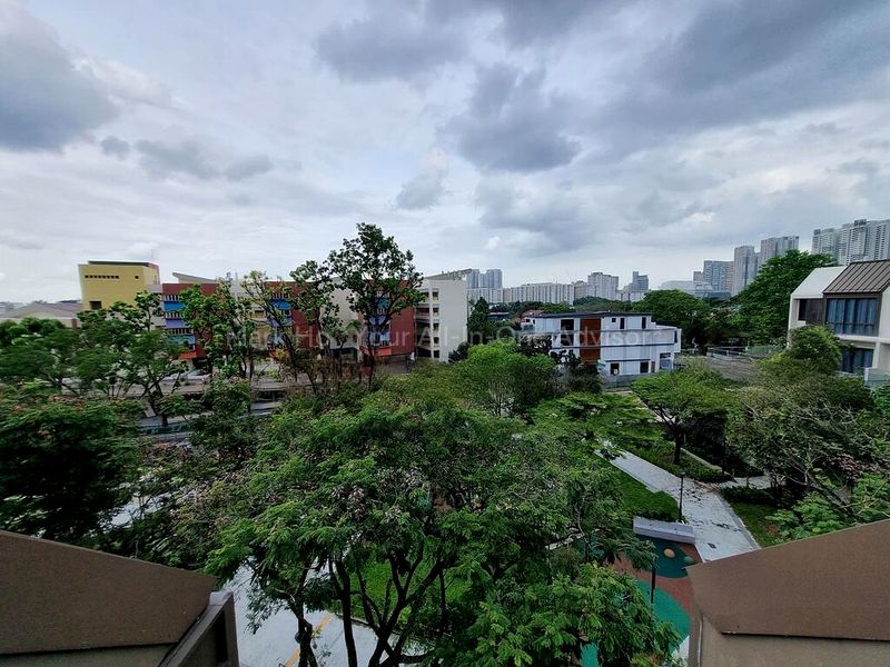2 Bed Condo for Rent in  Holland Grove Road - Image 7